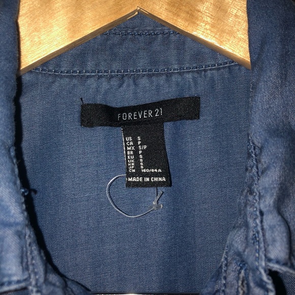 F21 light-weight denim washed jumpsuit - Picture 6 of 10